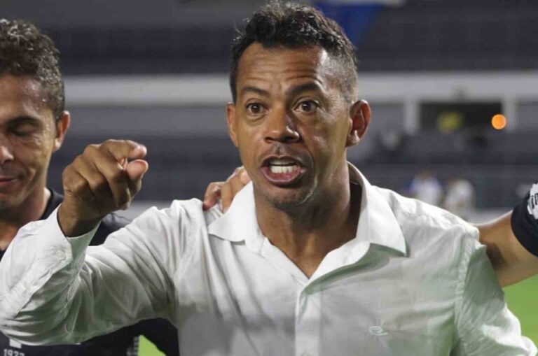 Campeão como atleta, Marcelinho vive expectativa de estrear como técnico na Copa do Brasil