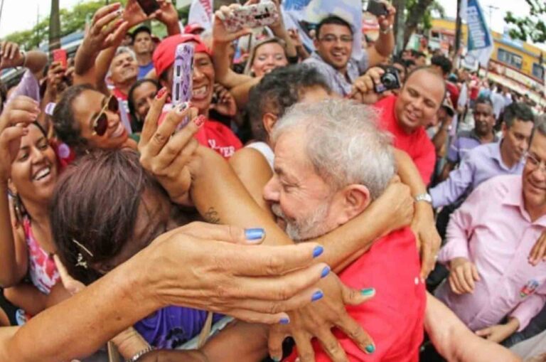 Condenações que recaiam sobre Lula são anuladas