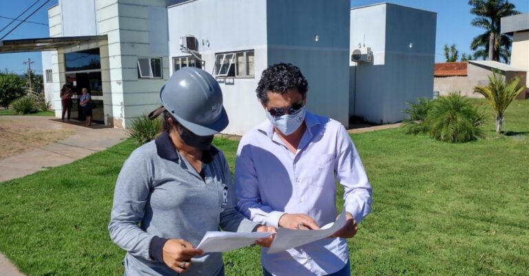 PSF Orlandino Bento de Oliveira tem obra de construção de muro