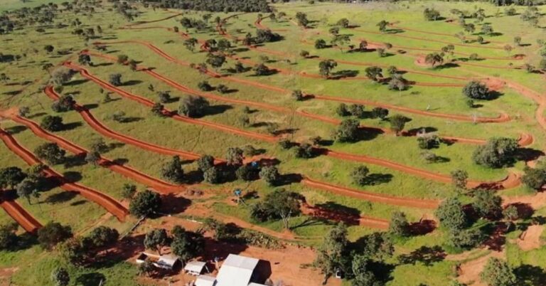 Secretaria de Agricultura realizou mais de 400 horas de serviços com maquinários no 1° trimestre