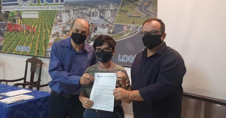 Deputada federal Alê Silva visita Ituiutaba e anuncia verba para o Hospital São José