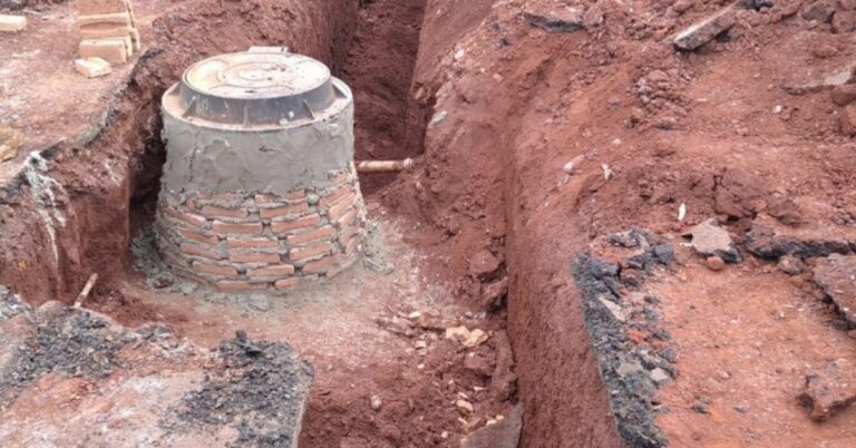 Prefeitura executa mais uma etapa da construção da rede coletora de esgoto em Chaveslândia