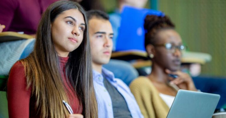 Mesmo com a pandemia, mais de 50 mil se formaram nas universidades federais em 2020
