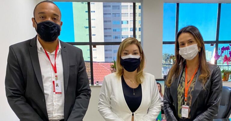 Prefeita Leandra recebe representantes da Secretaria de Governo de Minas Gerais