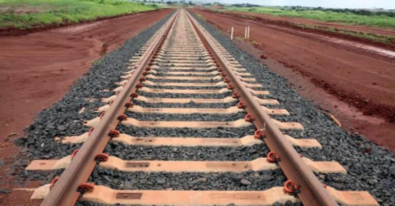 Triângulo Mineiro vai ganhar trecho ferroviário que ligará Uberlândia a Chaveslândia