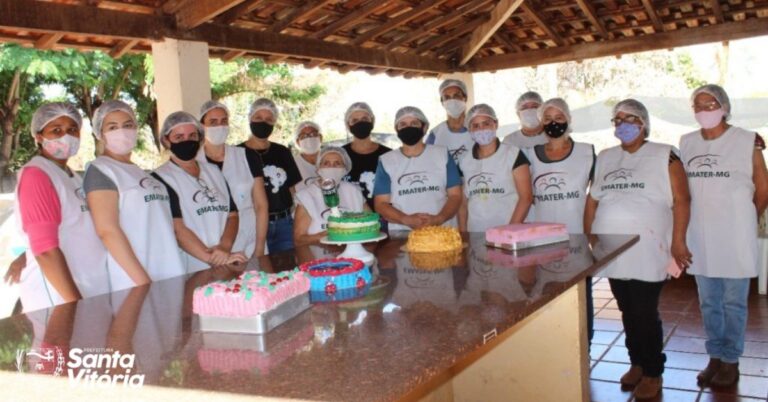 Prefeitura em parceria com a Emater promovem oficina de bolos confeitados na comunidade do Assentamento Paulo Freire