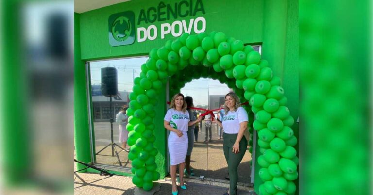 Prefeita Leandra inaugura a Agência do Povo e inicia cadastros das famílias tijucanas