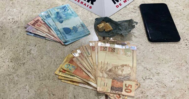 POLICIA MILITAR COMBATE O TRÁFICO ILÍCITO DE DROGAS EM CAPINÓPOLIS