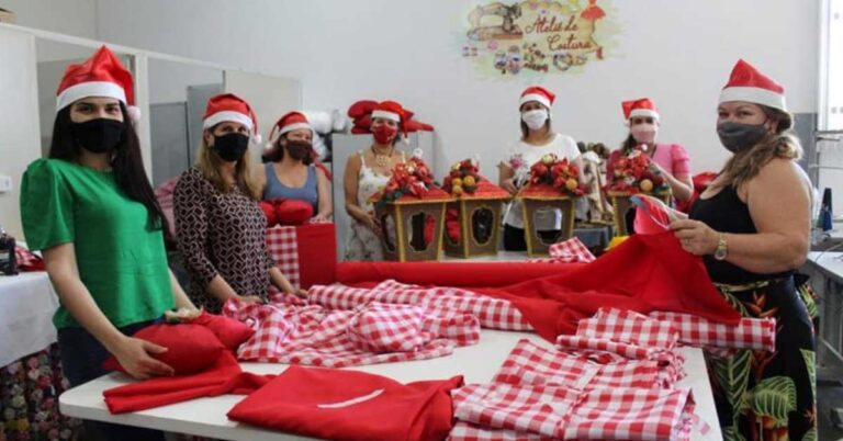 Prefeitura inicia preparativos para decoração de Natal 2021