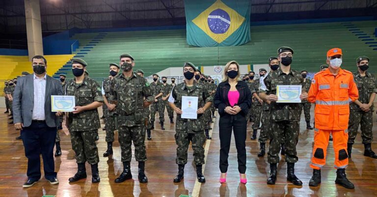 Formatura de Encerramento de Instrução do TG 11-002 contou com 126 formandos