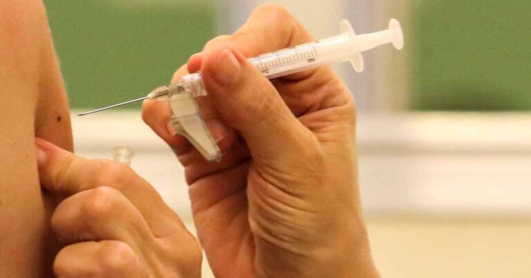 Intervalo das doses de vacina contra a Covid-19 para crianças será de oito semanas