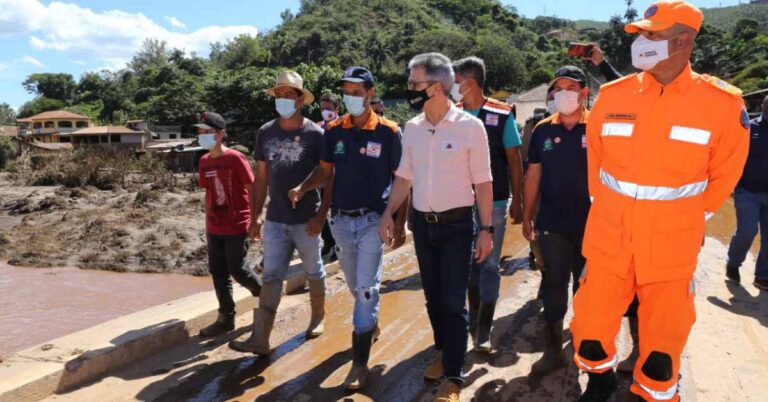 Governador anuncia R$ 560 milhões para ações nas cidades atingidas pelas fortes chuvas em Minas