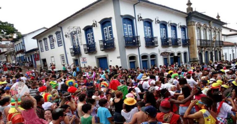 Folia e segurança no Carnaval Mariana