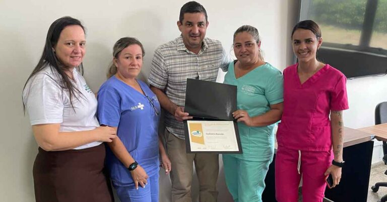 Cachoeira Dourada recebeu certificado Selo de Ouro “Bora vacinar”