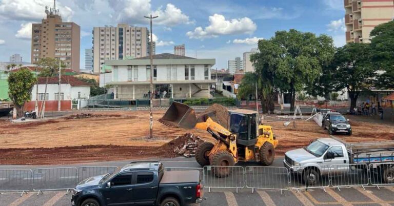 Prefeitura de Ituiutaba inicia obra de reforma da Praça do Fórum