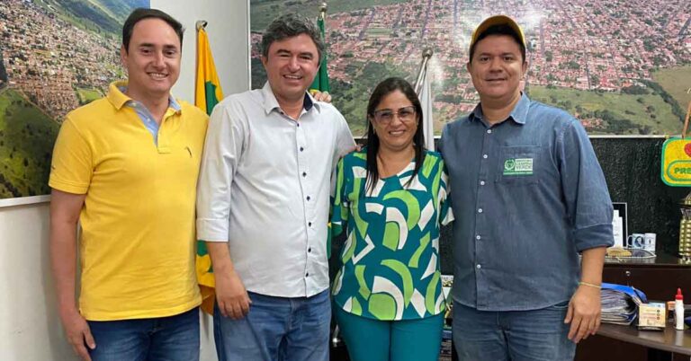 Prefeitura de Campina Verde apresenta nova Secretária de Educação