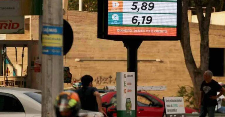 Gasolina por até R$ 6,64 em Juiz de Fora