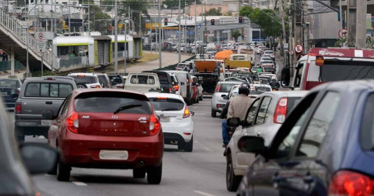 Governo de Minas sanciona lei que altera cobrança do IPVA para fevereiro