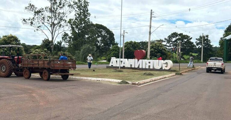 Equipes de limpeza urbana e paisagismo intensificam trabalhos para manter Gurinhatã limpa e bem cuidada