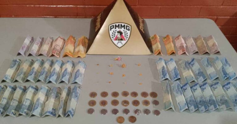 Polícia Militar realiza a prisão de 02 homens por tráfico de drogas em Ituiutaba