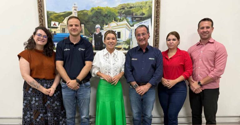 Prefeitura de Ituiutaba recebe executivos da Bestway para oficializar arrendamento de unidade industrial