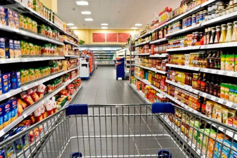   Supermercados de Caeté têm novo horário aos domingos 