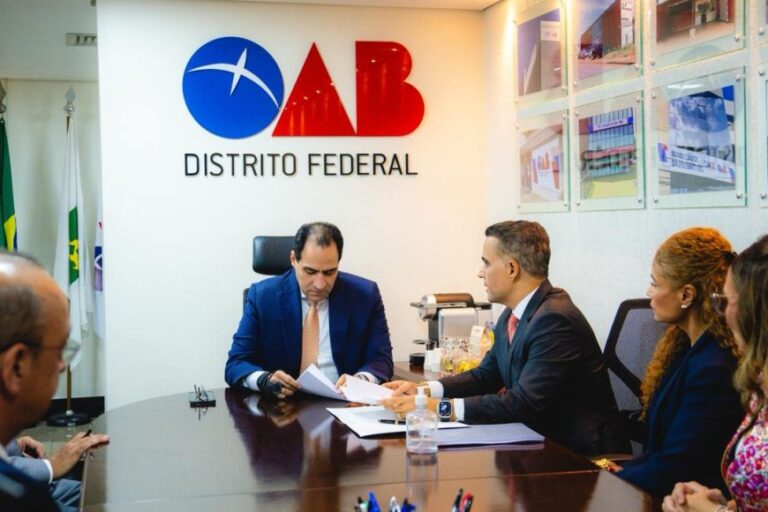 ​OAB-MG entregou ao Conselho Federal proposta de Código de Ética para Ministros do STF 