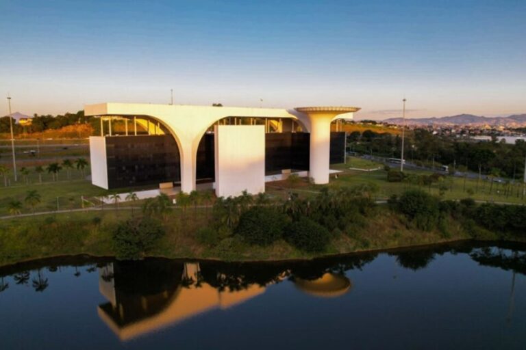 MG deixou de arrecadar R$ 128 bilhões 