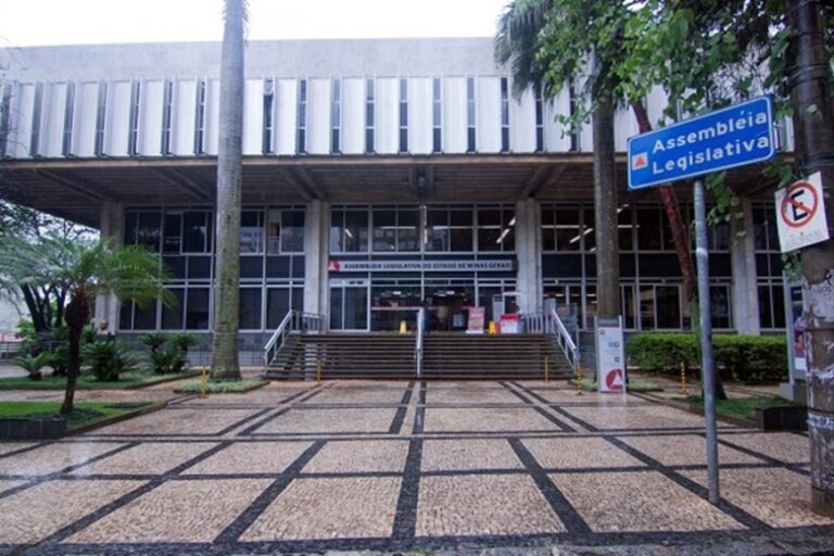 68 deputados estaduais buscam a reeleição 