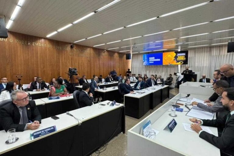 Câmara cassa o prefeito de Valadares 
