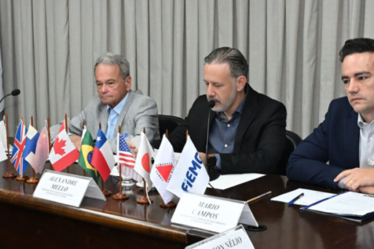 ​FIEMG debate minerais críticos e amplia diálogo sobre cooperação internacional 