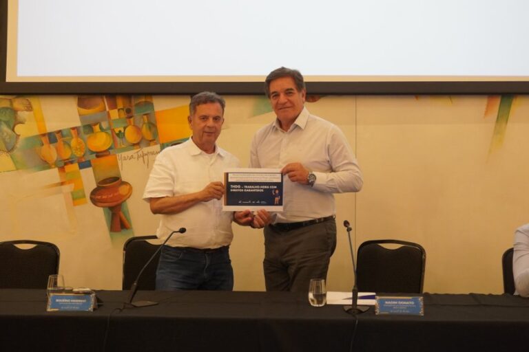 ​Fecomércio MG entrega proposta THDG ao senador Rogério Marinho e amplia debate sobre novas relações de trabalho 