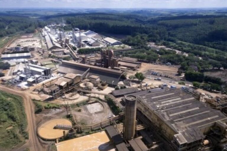 Guerra no Irã atrapalha município mineiro 